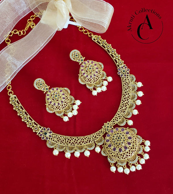 NS241 - Necklace Set