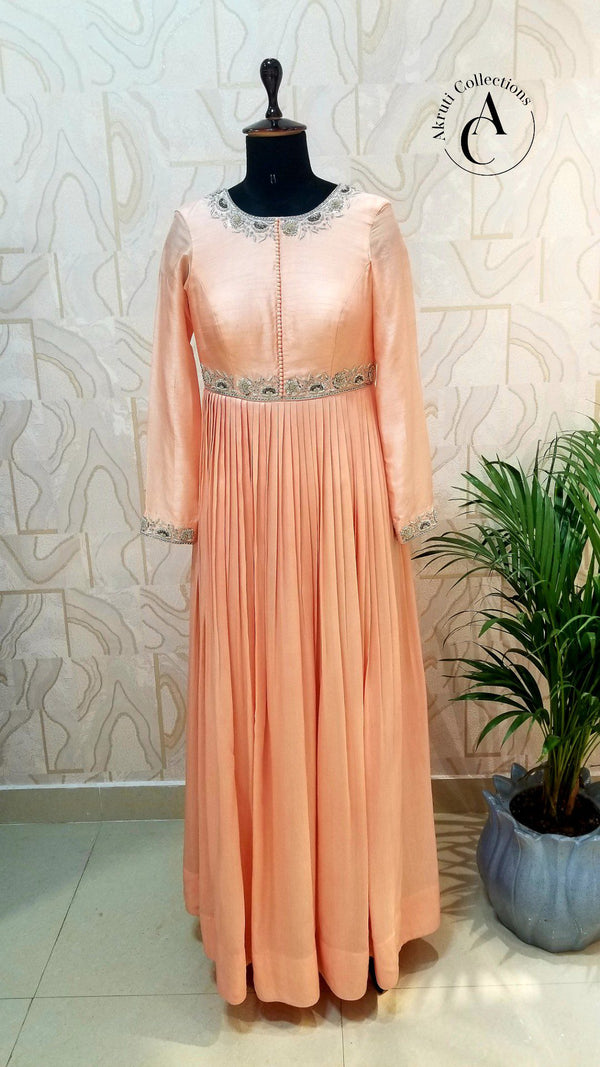 L118 - Long Gown