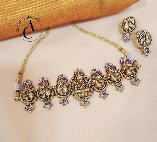 NS927 - Kundhan Polki Set