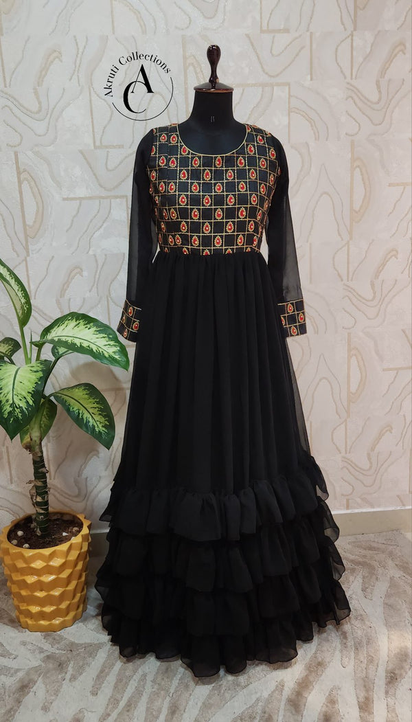 D171 - Ruffled Frock