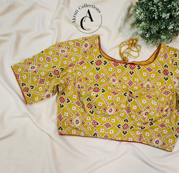 B130 - Blouse