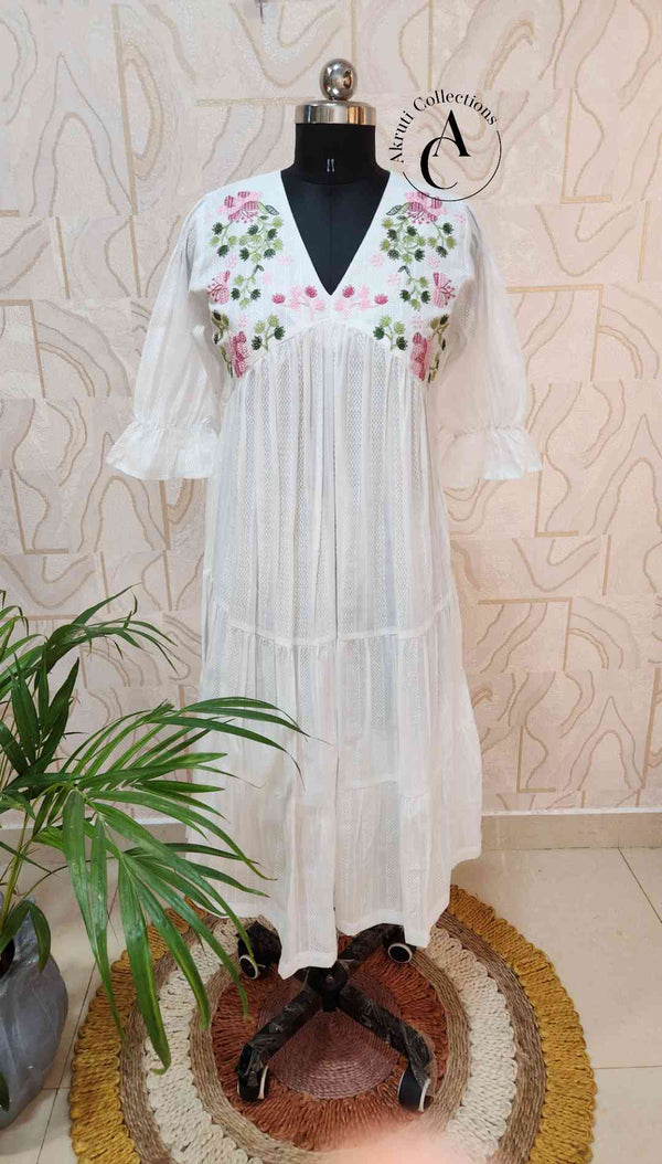 Z4558 - White Kurti