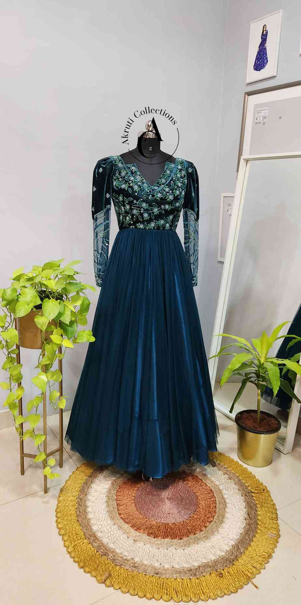 L222 - Long Dress
