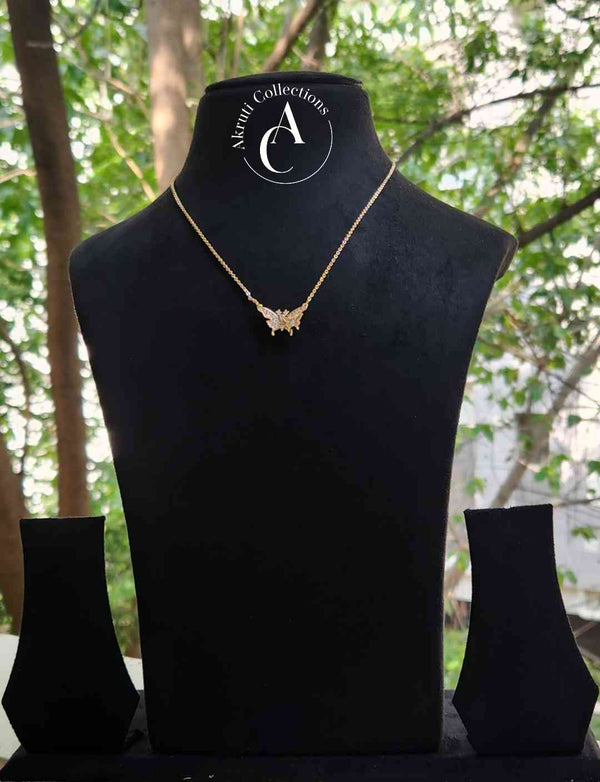 NS1078 - Butterfly Chain