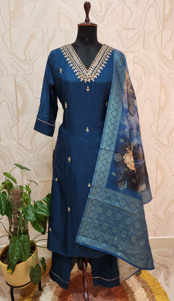 8902 - 3Pc Kurti Set