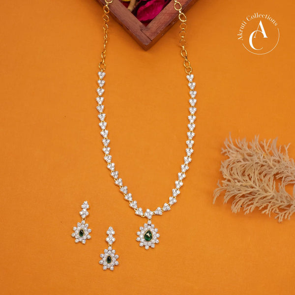 NS733 - Diamond Set