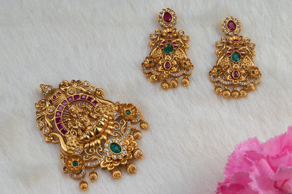 PS33 - Pendant Set