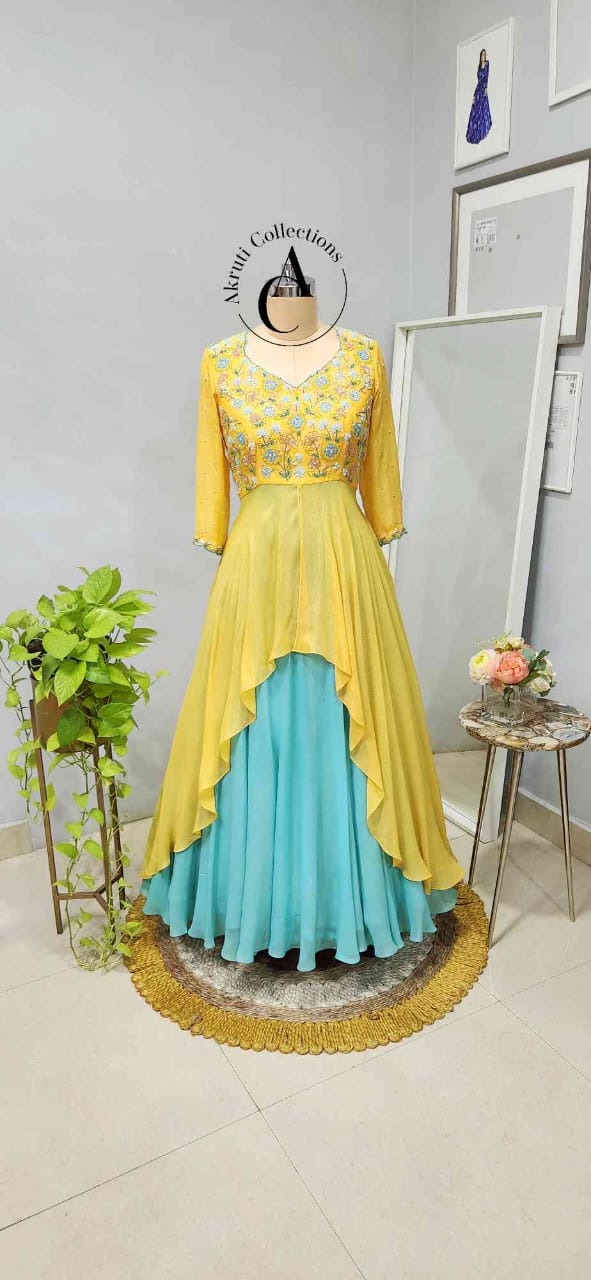 L225 - Long Dress