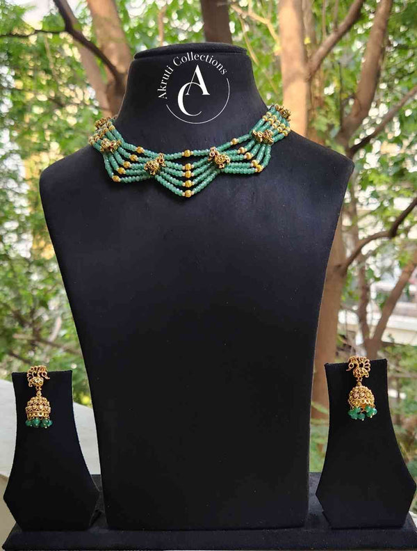 NS1101 - Beads Choker