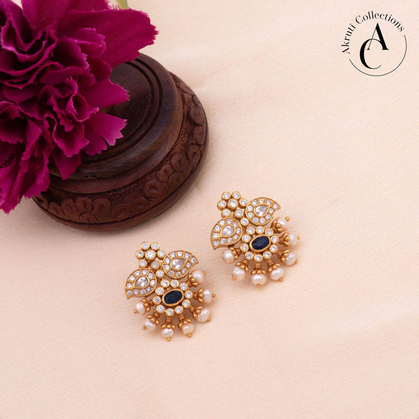 SL126 - Stud Earrings