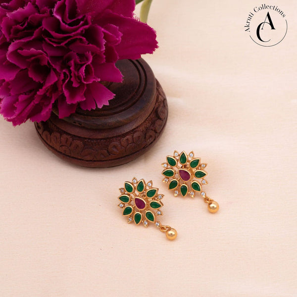 SL112 - Stud Earrings