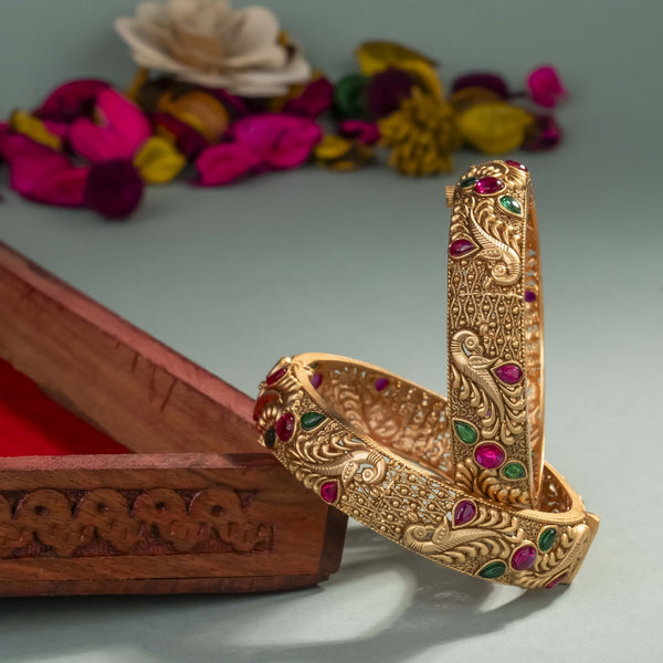 BG174 – Kundan Bangles