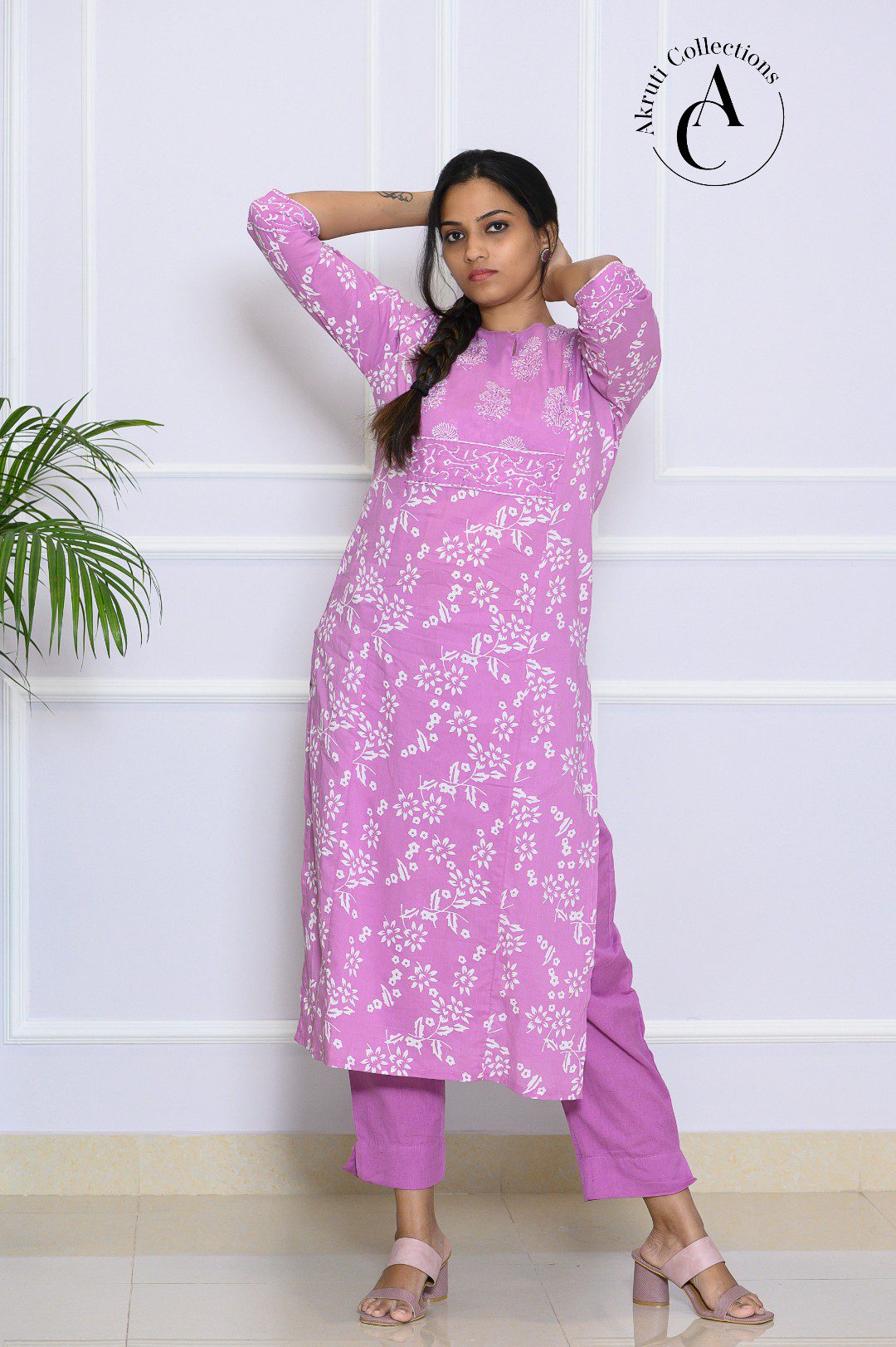 SUYASH Women Kurti Pant Set - Buy SUYASH Women Kurti Pant Set Online at  Best Prices in India | Flipkart.com