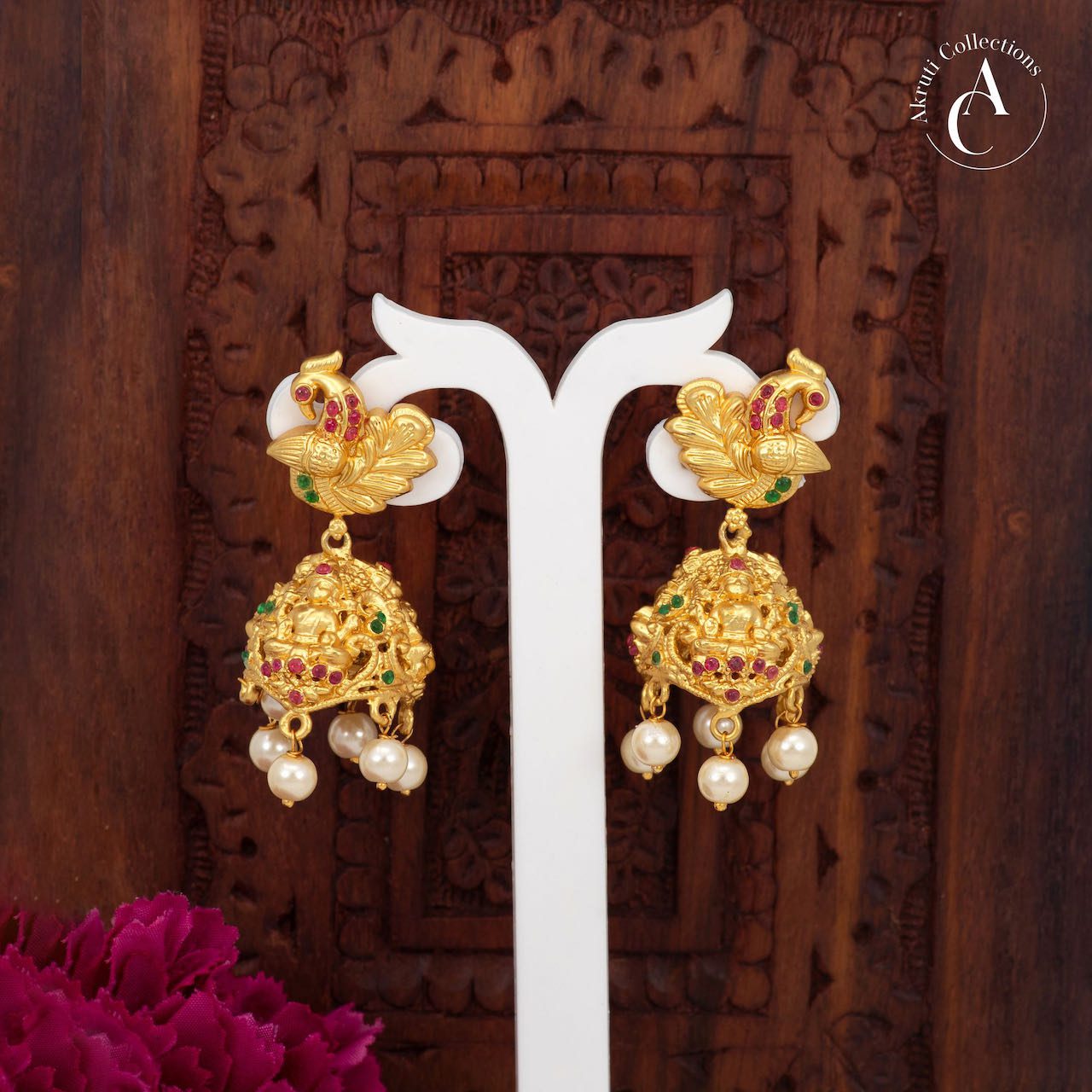 Buy Designer Gold Earrings | Gold Earrings Collections Online